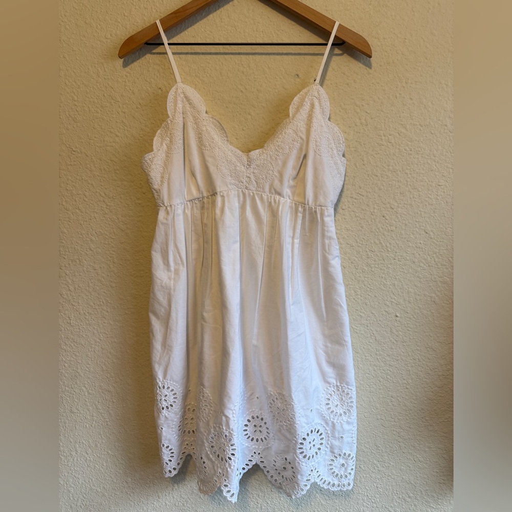Abercrombie & Fitch White Eyelet Dress-size M - Picture 2 of 12